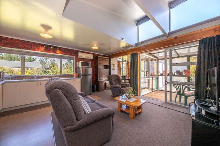 26 Banbury Street Waimangaroa_22