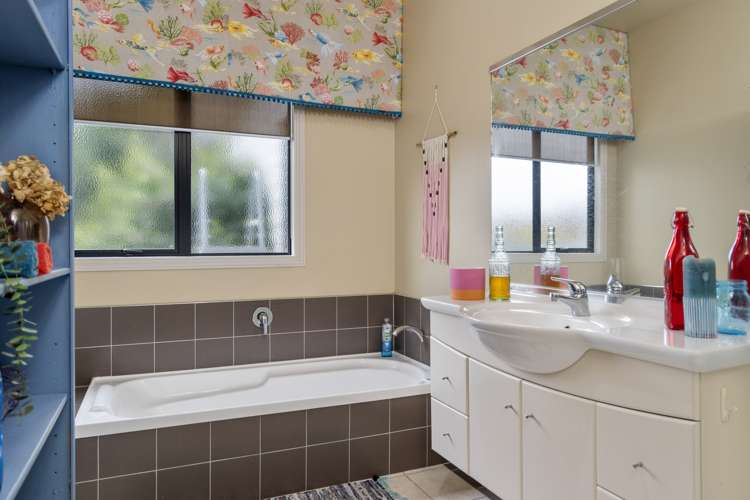 43 Honeysuckle Lane Ohauiti_19