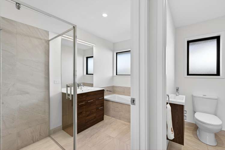 609 Lyndhurst Road Frimley_12