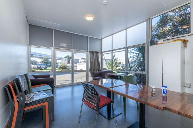 19 Hewletts Road Mount Maunganui_11