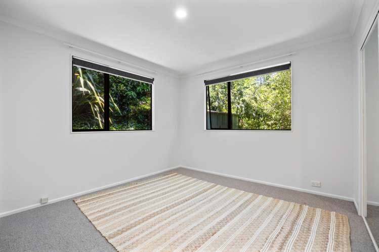 15 Laval Heights Britannia Heights_15