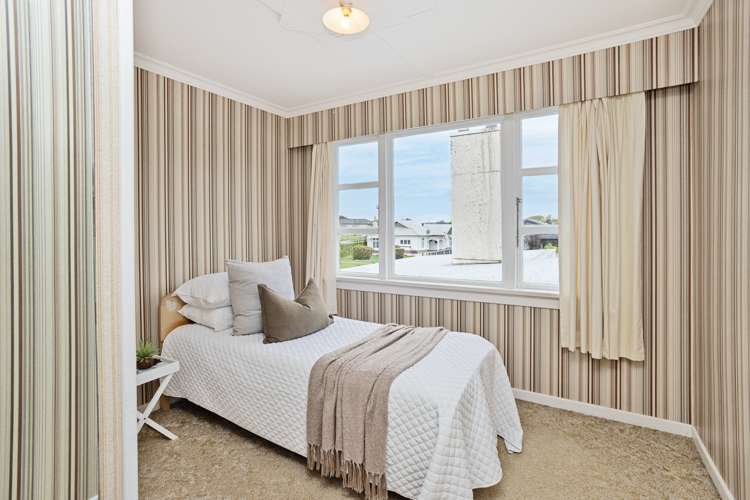 89 Thames Street Avenal_12