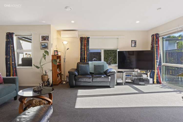 Flat 2/29 Ivory Street_4