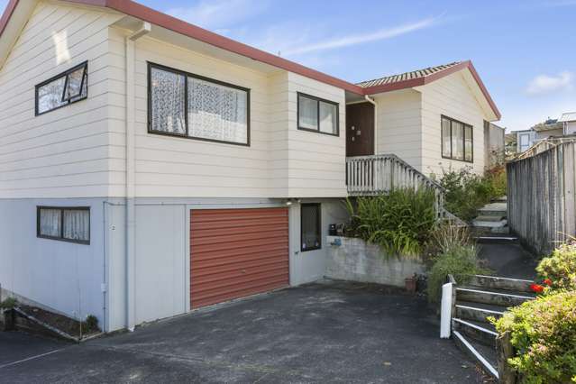 2/15 Newington Road Henderson_1