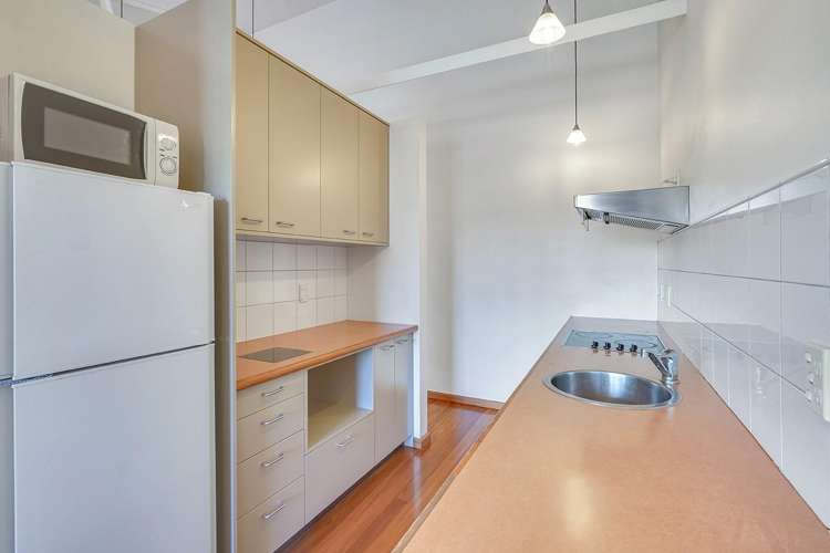 4/3 Tisdall Street 10463_6