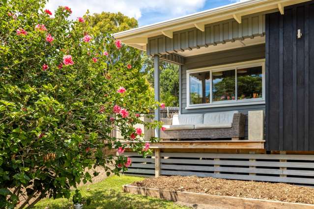 8 Waiata Road Onetangi_4