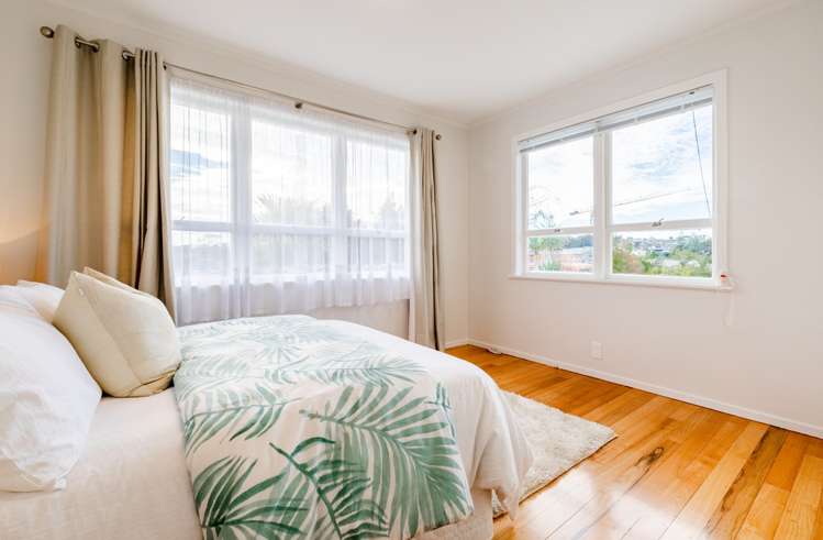 42 Commodore Drive Lynfield_15