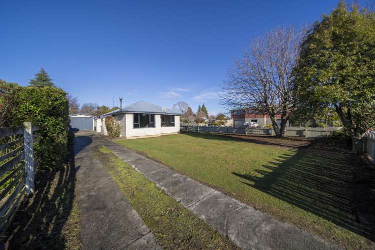12 Sutherland Street Te Anau_16