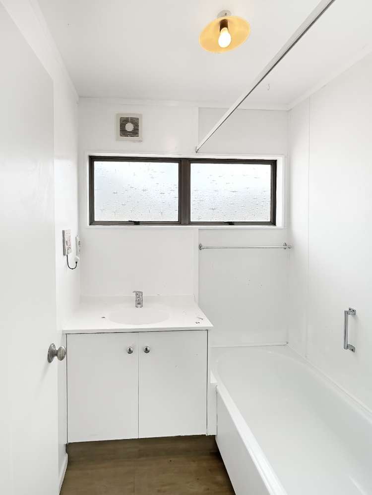 4 Marece Court 10930_7