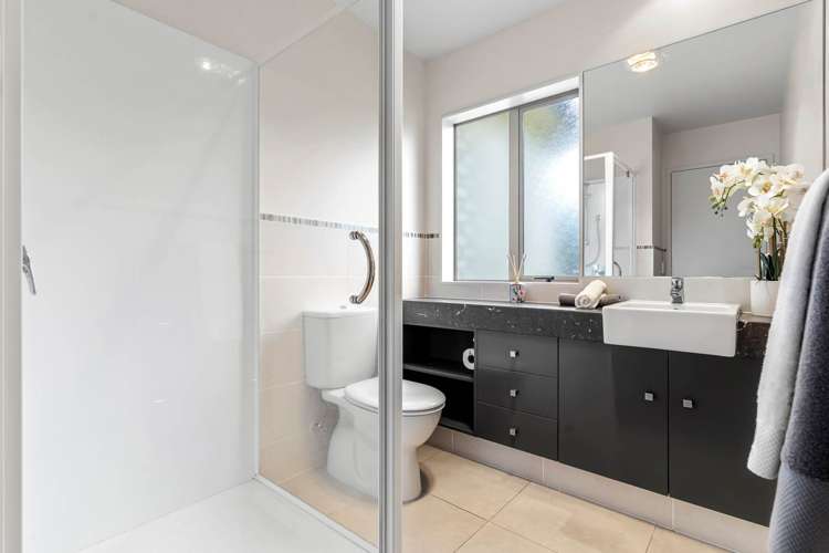 11 Kouras Place Flat Bush_13