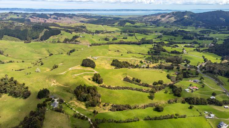 608b West Coast Road Makarau_36