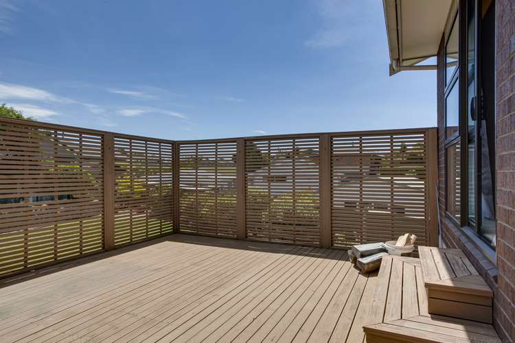 1 Lachlan Place Marchwiel_17