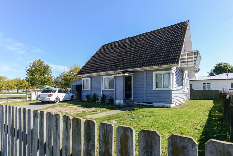 164 Chatham Road Flaxmere_12