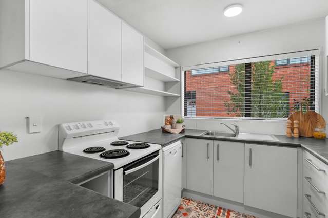 2/15 Coles Place St Albans_4