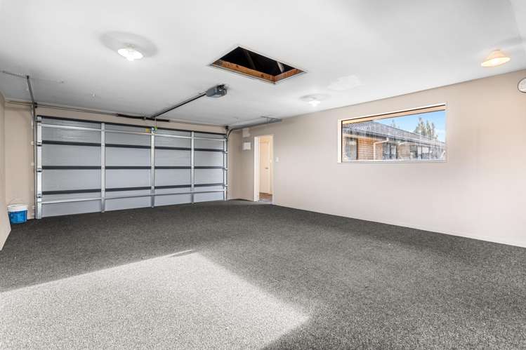 260f Breezes Road Aranui_14