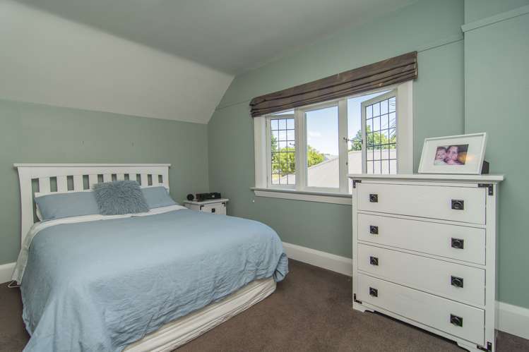 23 Kitchener Square Highfield_16