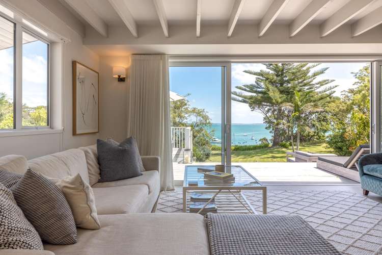 12 Esslin Road Surfdale_11