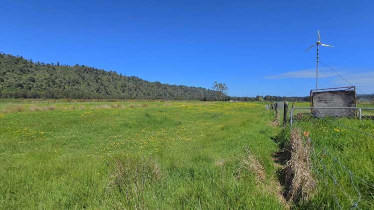 711B La Fontaine Road Harihari_24