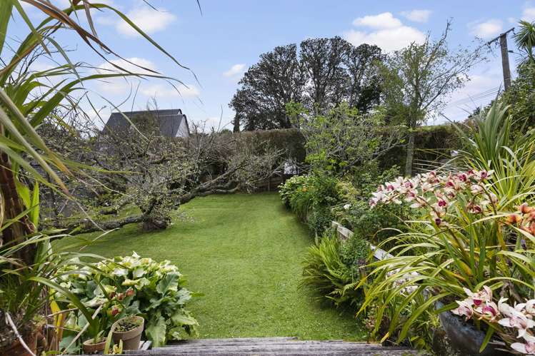 1 Westbourne Road Murrays Bay_21