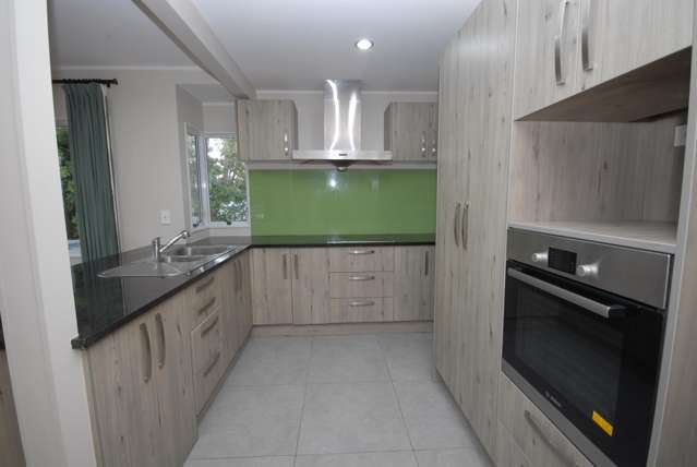 2/30 Bruce Road Glenfield_2