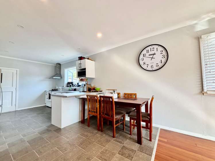 105 Main Road Wainuiomata_4