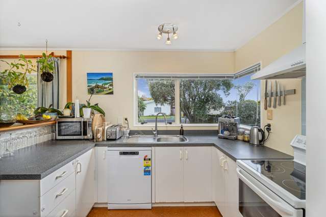 28 Whitby Avenue Whitianga_2