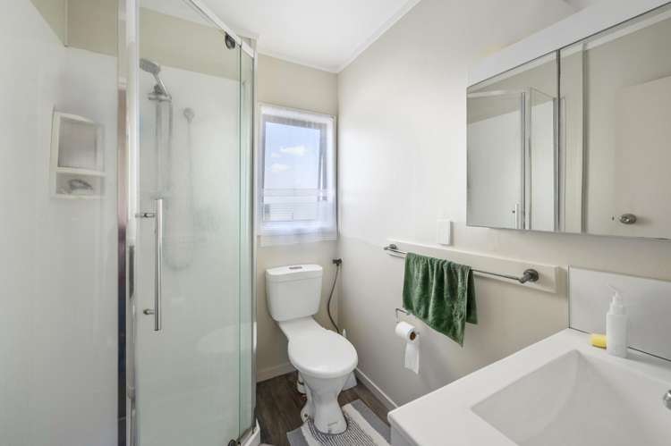 26 Herewini Street Victoria_11