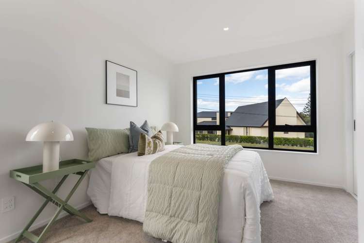 1A-1C Altair Place Windsor Park_14