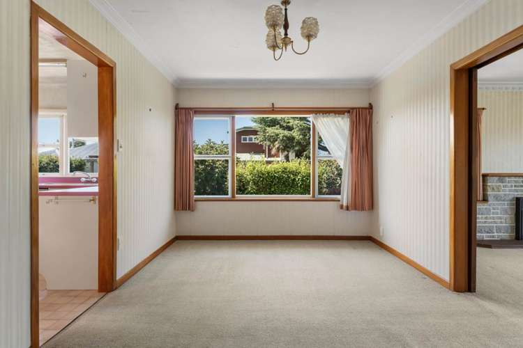 8 Hillcrest Road Otumoetai_2