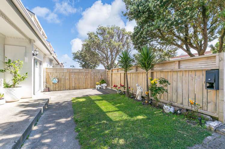 44 Akaroa Drive Maupuia_14