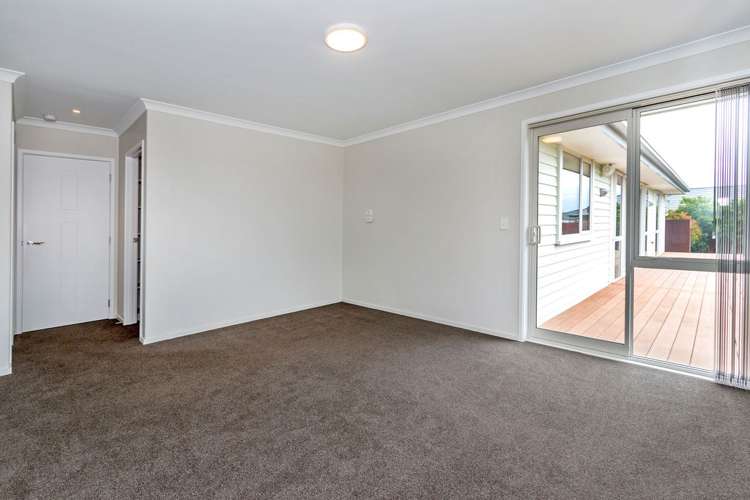 15 Kingsbridge Drive Burwood_5