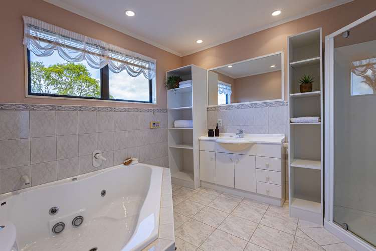 4 Oxford Avenue Kamo_8