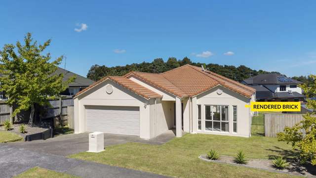 Modern rendered brick & tile gem in The Gardens!