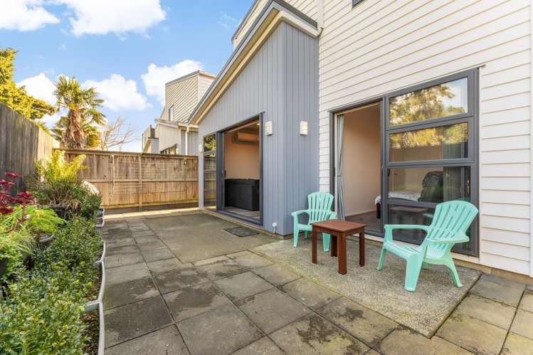 7 Tapuwae Way Mangere Bridge_21