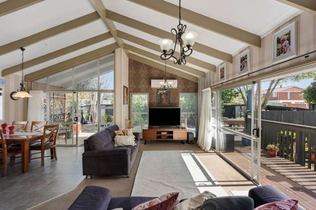 71 Meadway Sunnyhills_4