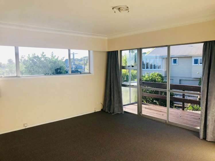 2/11 Huapai Street Onehunga_1