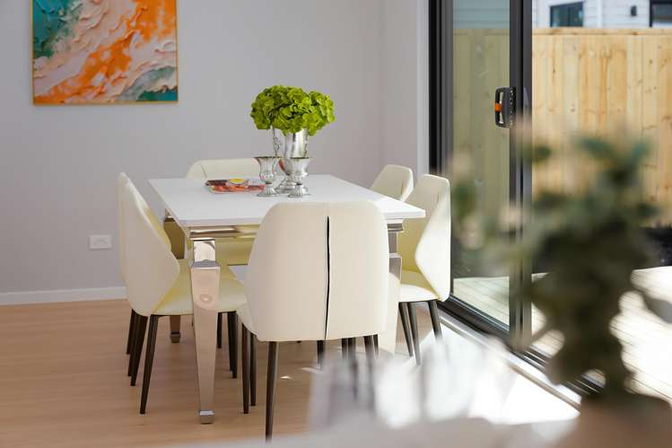 8 Furlough Road Opaheke_7