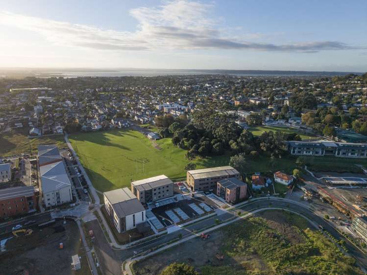 103/2 Alamein Terrace Mount Albert_14