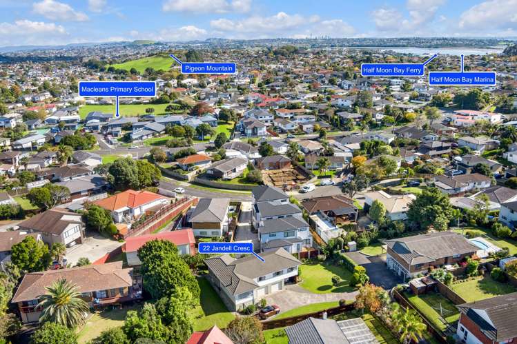 22 Jandell Crescent Bucklands Beach_21