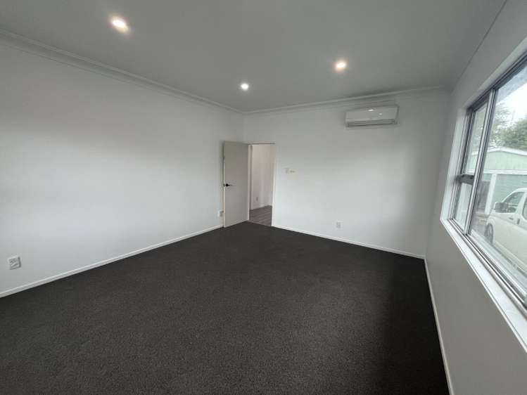 8 Wallath Road Westown_5