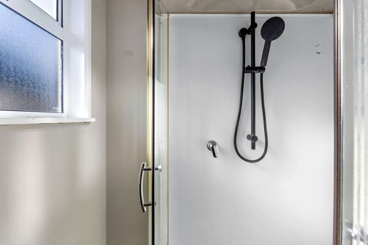 53B Springs Road, Parakai Helensville_12