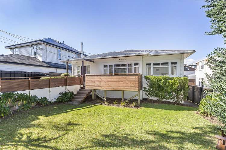 61 Falkirk Avenue Seatoun_1