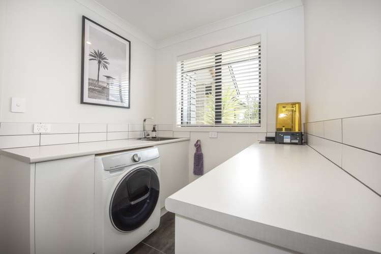 17 Alan Livingston Drive Cambridge_16