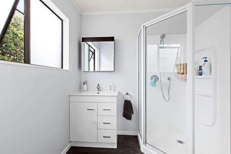 6 Te Moau Avenue Parakai_7