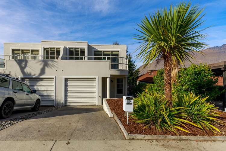 19b Wynyard Crescent Fernhill/Sunshine Bay_24