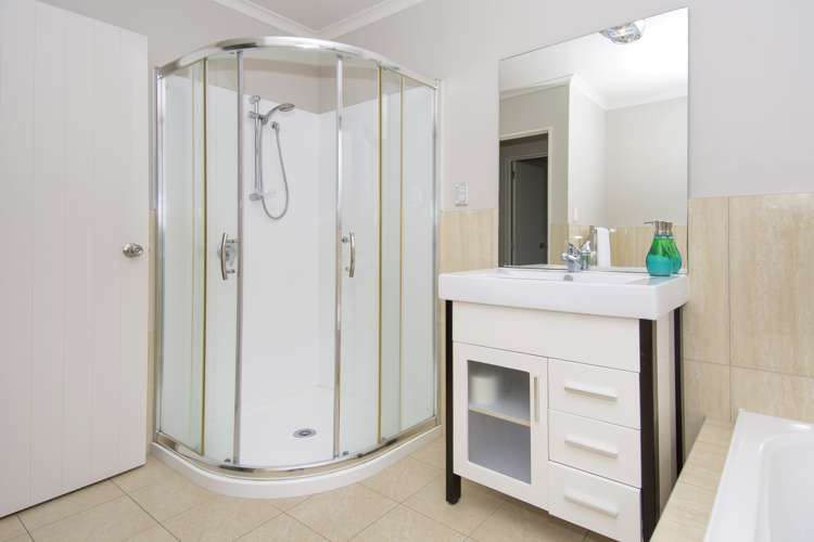 84 Fairfax Crescent Pyes Pa_7