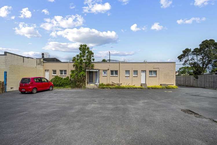 11-19 Sunnyhaven Avenue Beach Haven_11