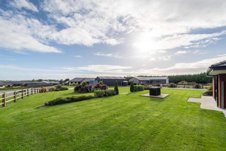 24 Chatham Rise Seaward Bush_24