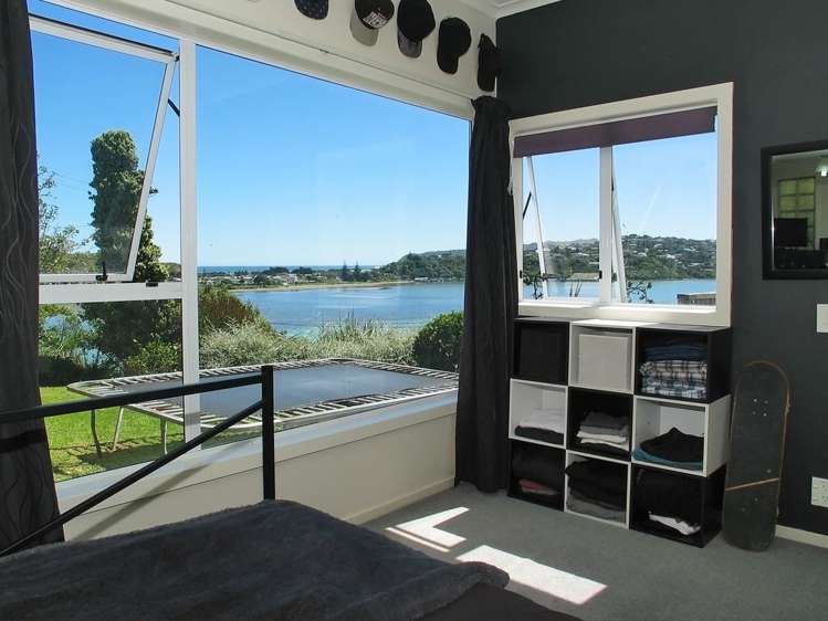 15 Paekakariki Hill Road Paremata_11