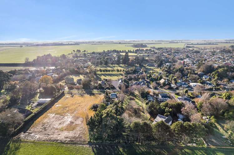 14 Sarsfield Street Southbridge_9